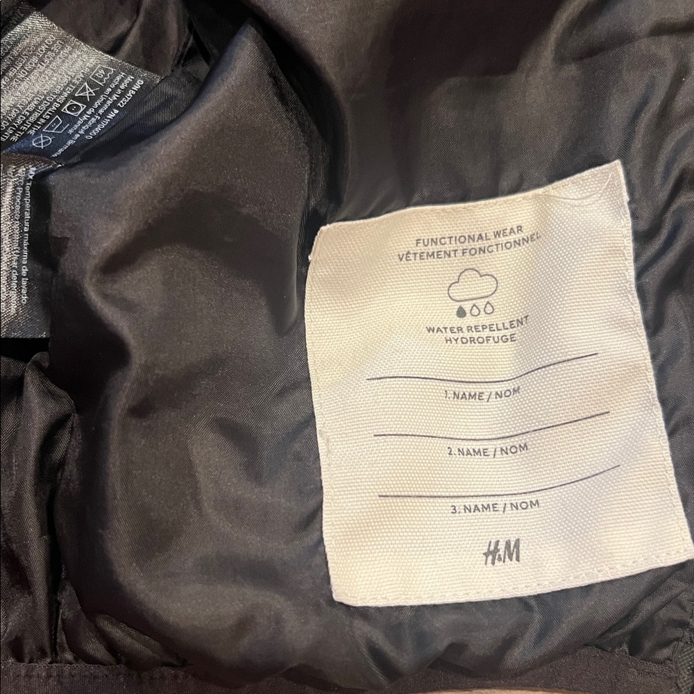 H&M Kids Black Puffer Jacket Size 5T/6 Removable Hood Full Zip Pockets - Picture 6 of 14